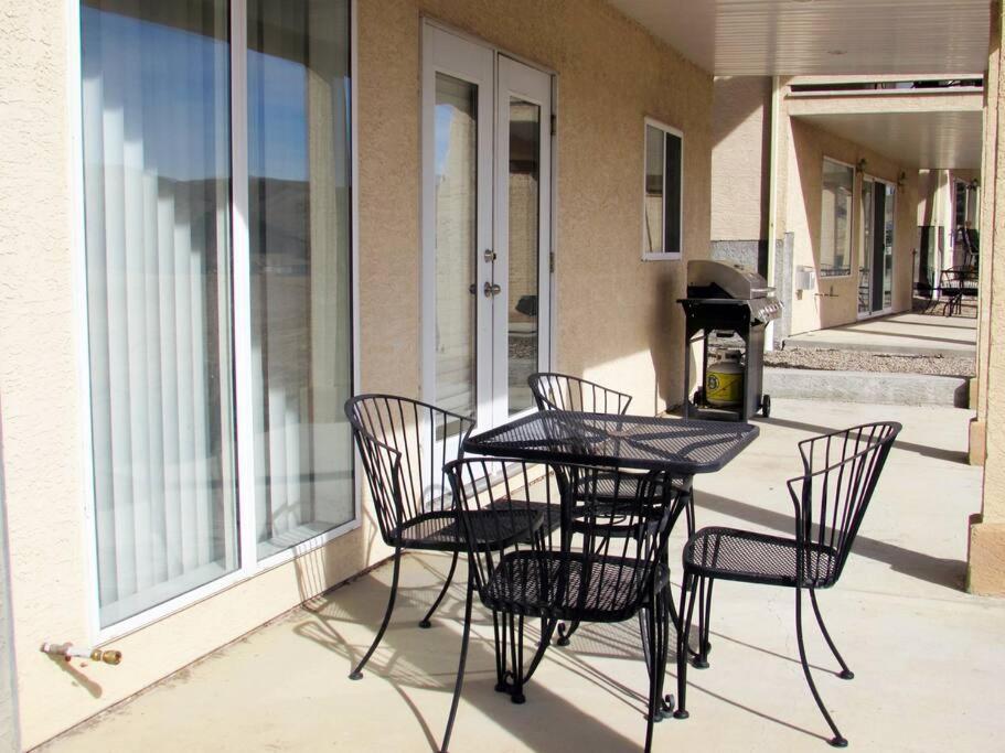 Paradise Canyon Golf Resort, Signature Walkout Condo 380 Lethbridge Luaran gambar